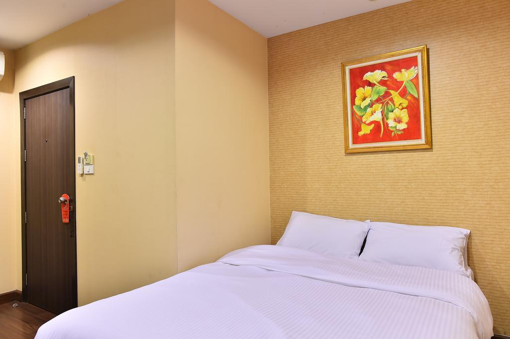 Take A Rest Hotel Bangkok Zimmer foto